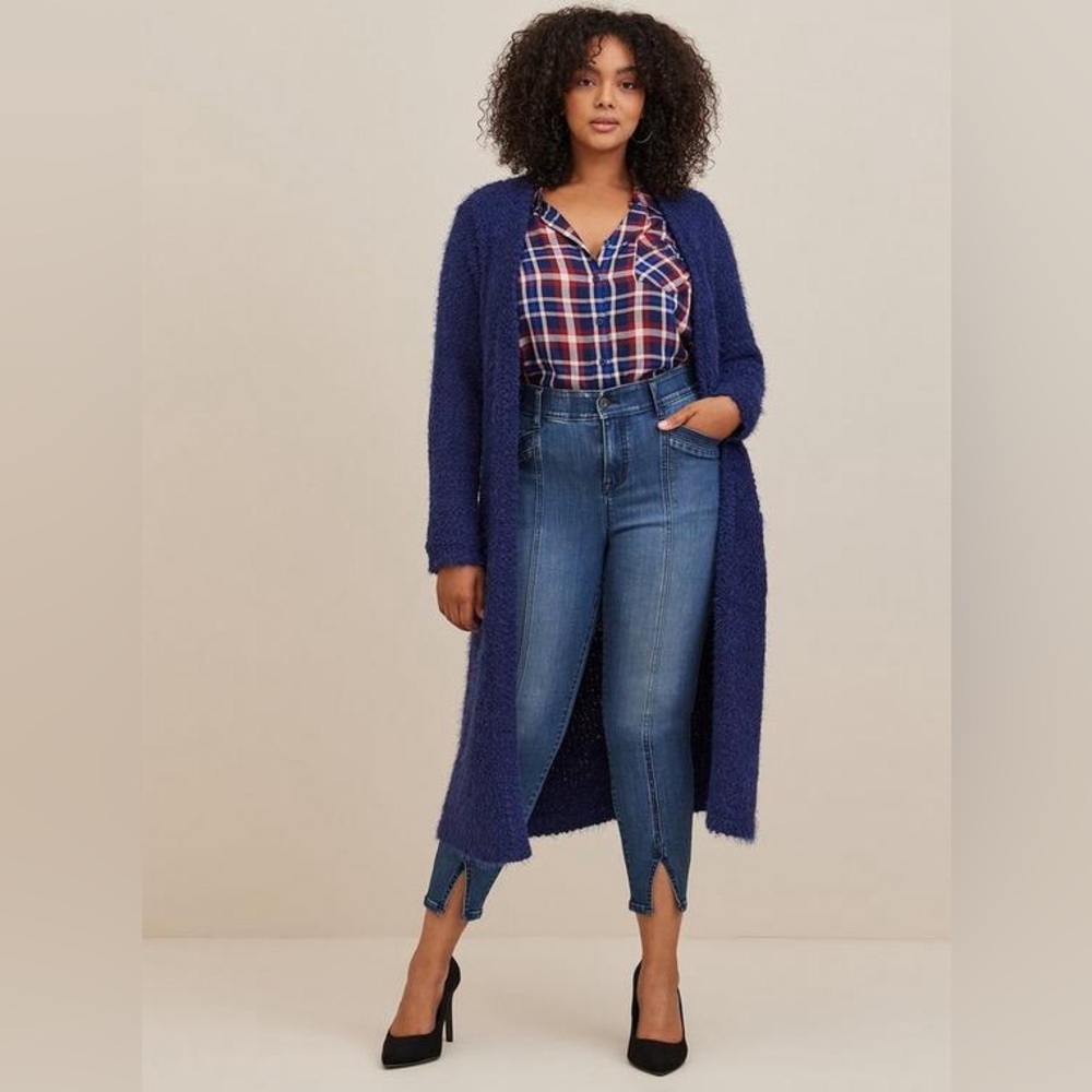Torrid Bombshell Blue Skinny Cropped Jeans for Women Front Seam Size 10P